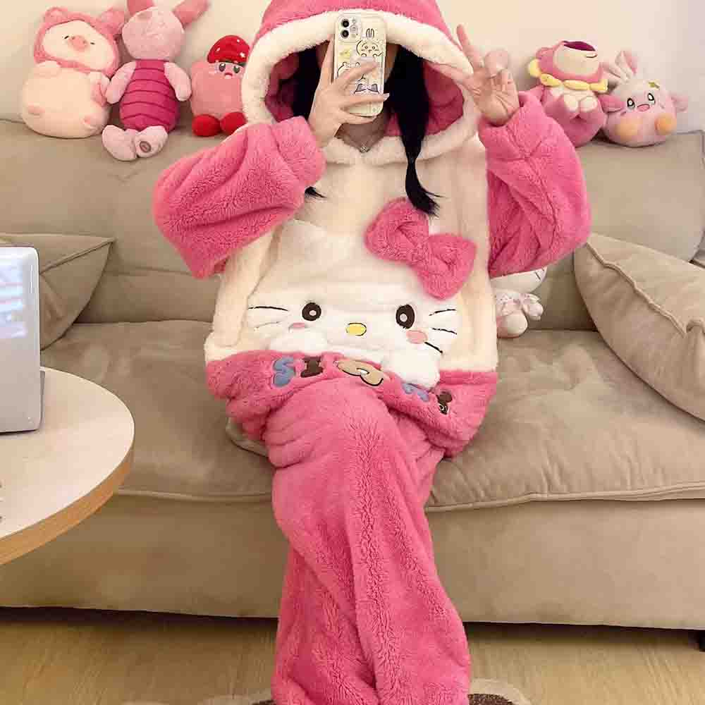 Pigiama da Donna Hello Kitties - Winter Clothing Girls recensione e prezzo